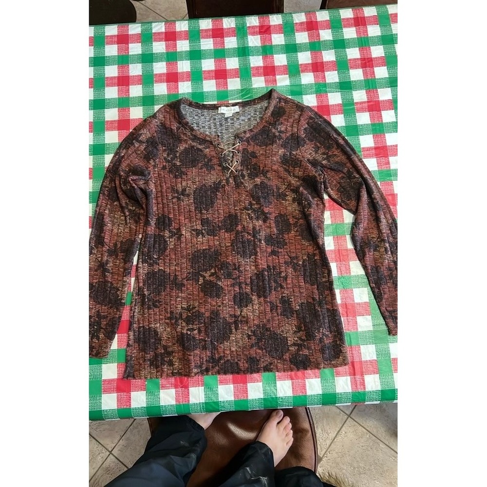 Vintage America Lace-Up‎ Floral Knit Top